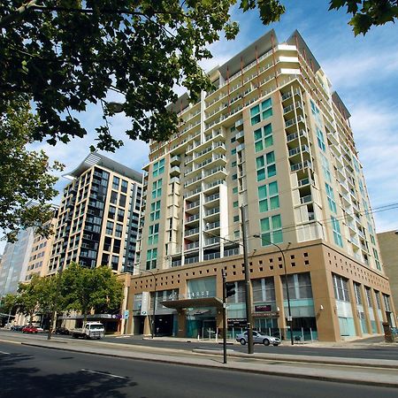 Oaks Adelaide Embassy Suites المظهر الخارجي الصورة