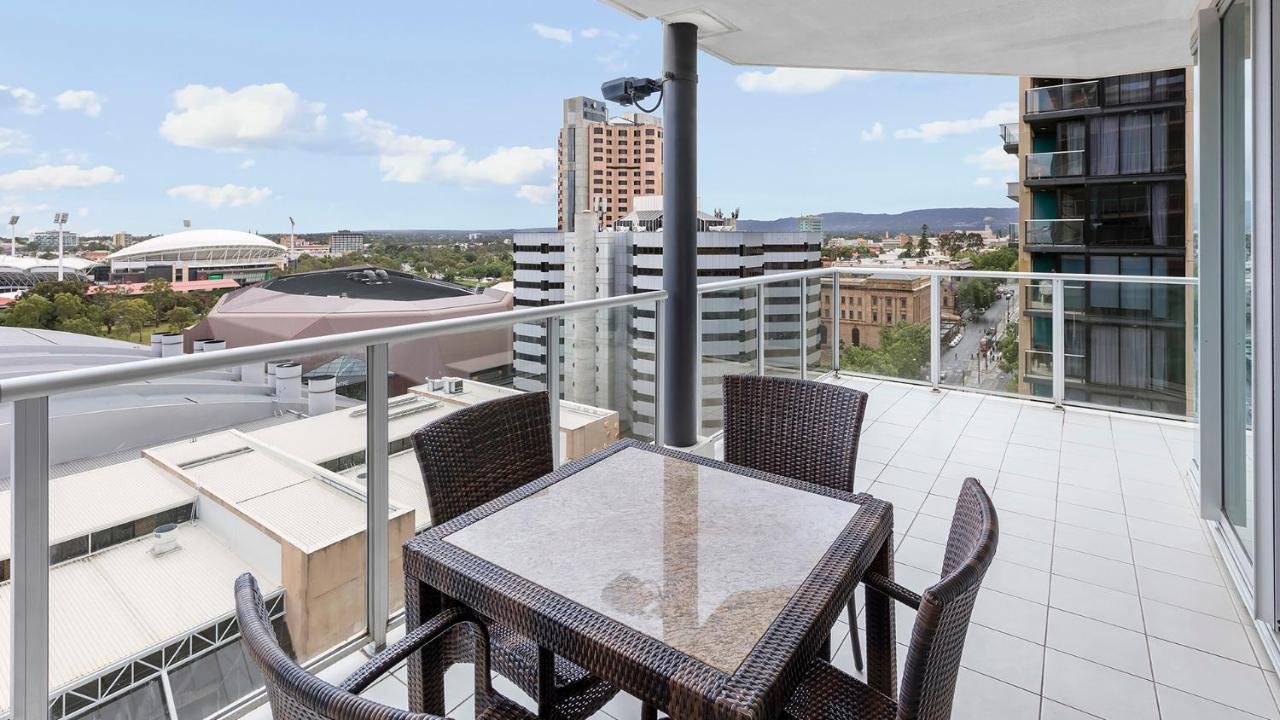 Oaks Adelaide Embassy Suites المظهر الخارجي الصورة