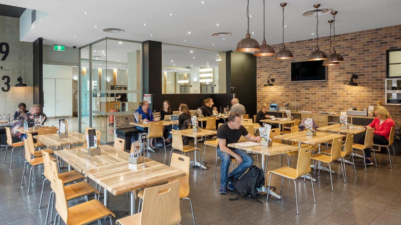 Oaks Adelaide Embassy Suites المظهر الخارجي الصورة